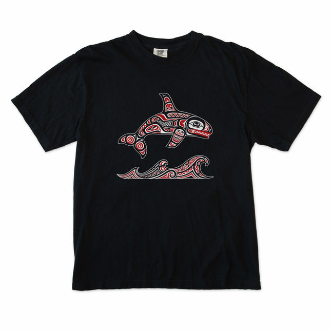Haida formline art killer whale and wave graphic printed on an orca tee shirt.