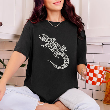 Tribal Lizard Swirl Pattern Graphic Unisex Unisex T-Shirt | Comfort Colors