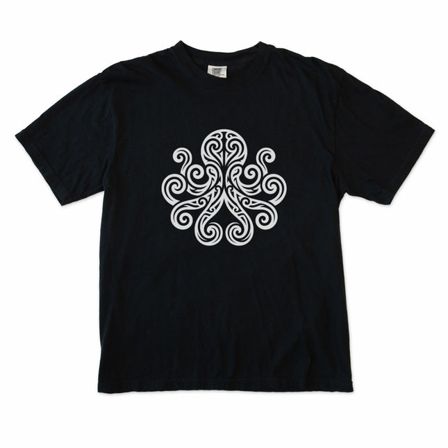 T-shirt Pieuvre Tribale | T-shirt graphique Kraken Celtique Spirale | Comfort Colors