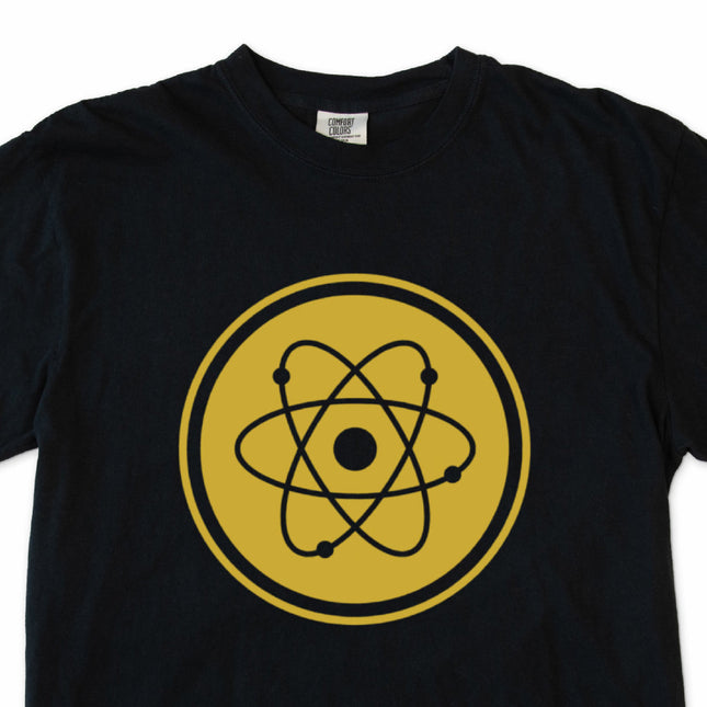 Golden retro atomic symbol science emblem t-shirt.